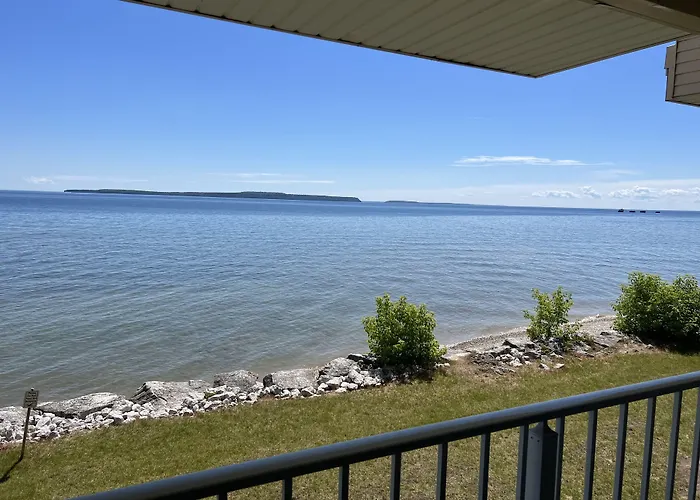 Quality Inn Lakefront
